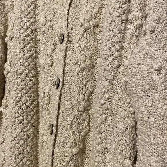 Sweater hand knitted in Ireland - Picture 2 of 9